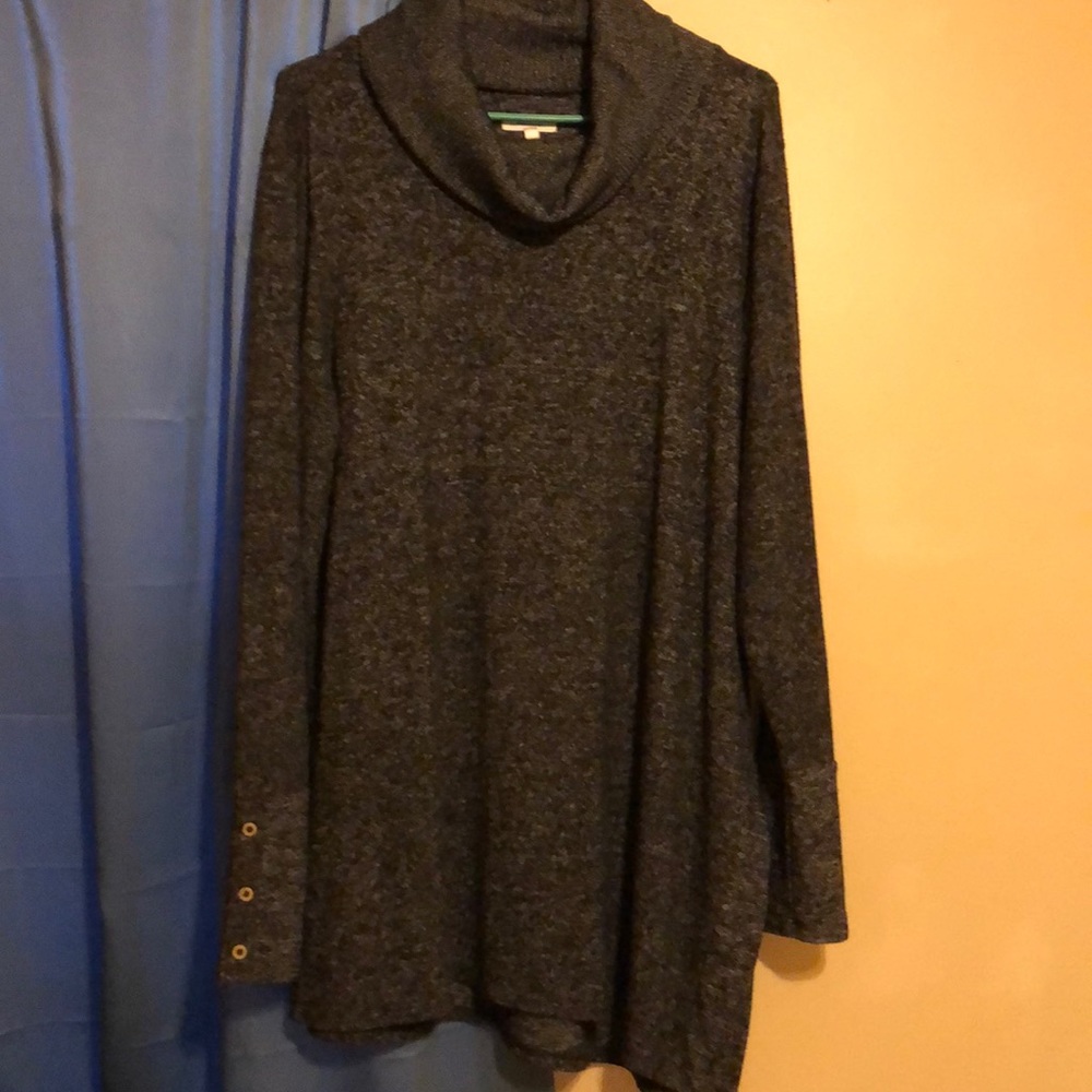 Black cow neck sweater